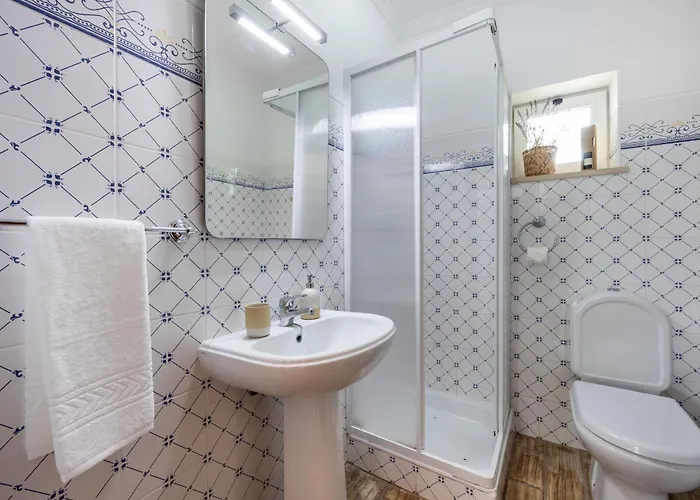 度假居 Coolhouses Luz, 3 Bed Linked House, Shared Pool, A Stone's Throw Of The Sea, Casa Sirrah