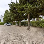 Semesterbostad Coolhouses Luz, 3 Bed Linked House, Shared Pool, A Stone's Throw Of The Sea, Casa Sirrah Luz