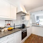 Semesterbostad Coolhouses Luz, 3 Bed Linked House, Shared Pool, A Stone's Throw Of The Sea, Casa Sirrah